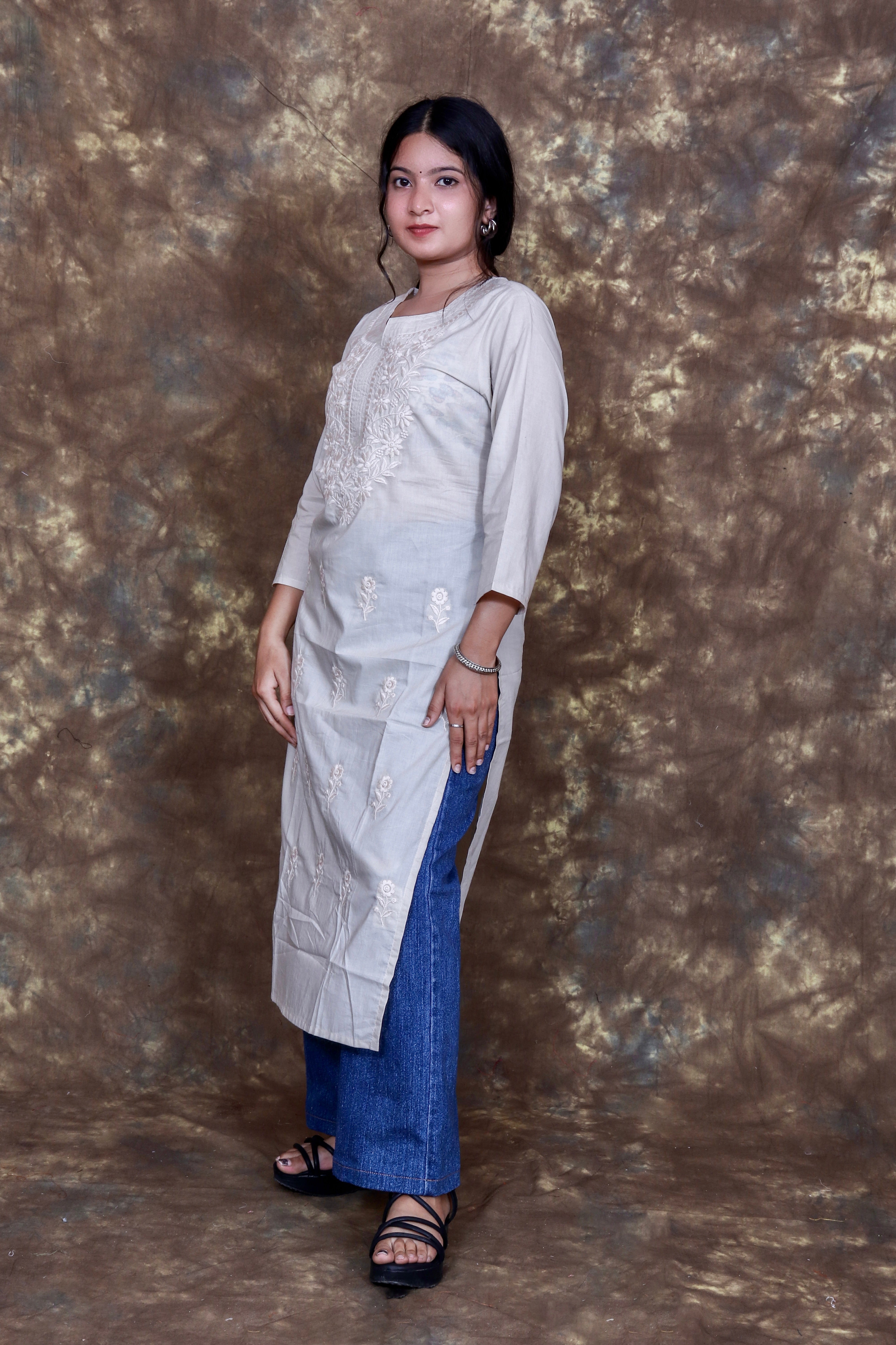 Floral Embroidered Straight Kurta - Ivory